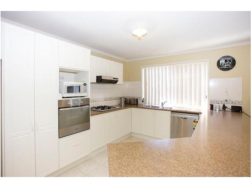 4 Hallmark Drive, Narre Warren South VIC 3805