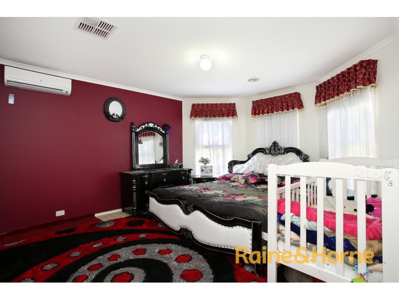 150 The Promenade, Narre Warren South VIC 3805