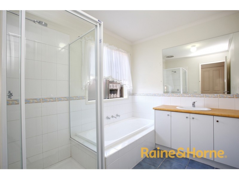 150 The Promenade, Narre Warren South VIC 3805