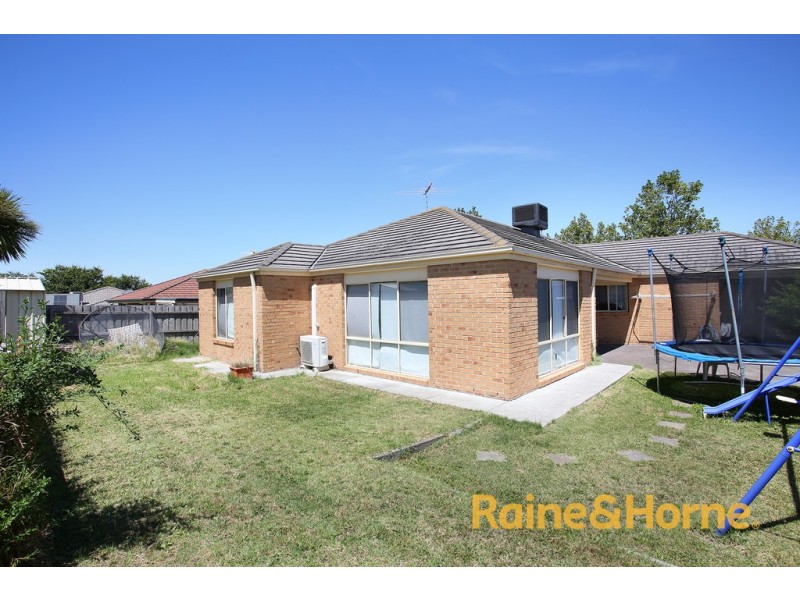 150 The Promenade, Narre Warren South VIC 3805