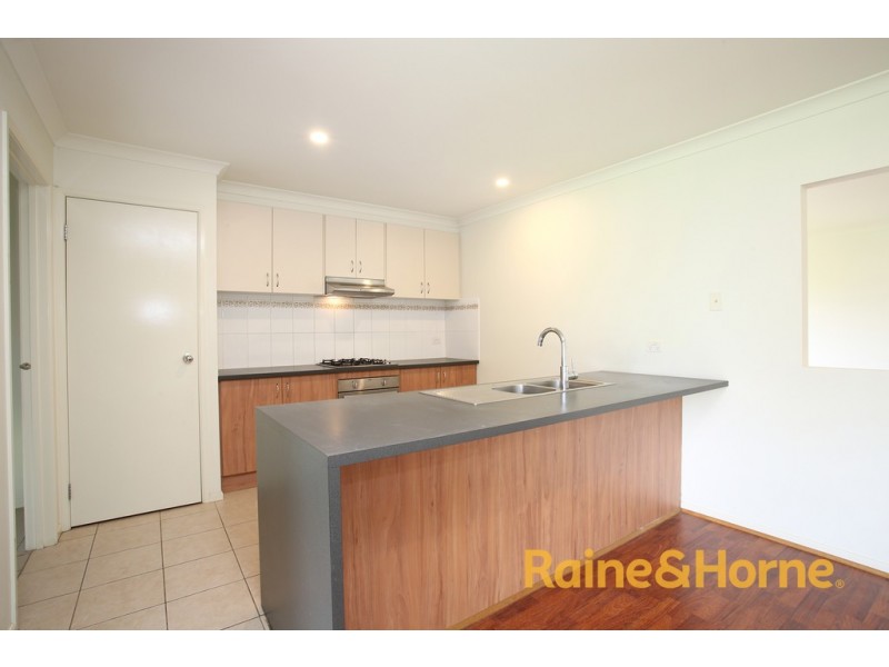 11 Ogle Way, Cranbourne North VIC 3977