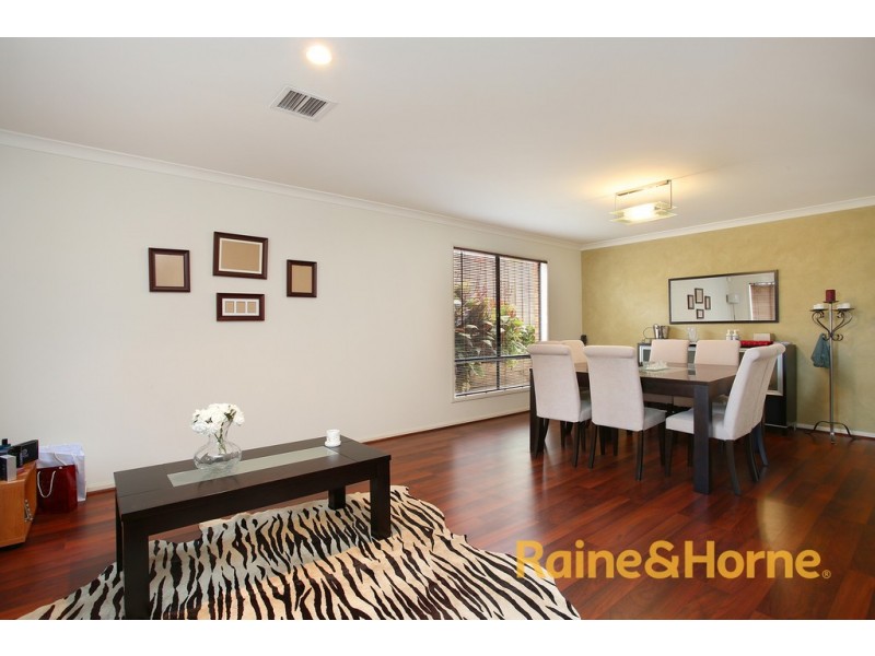 4 Azure Place, Narre Warren South VIC 3805