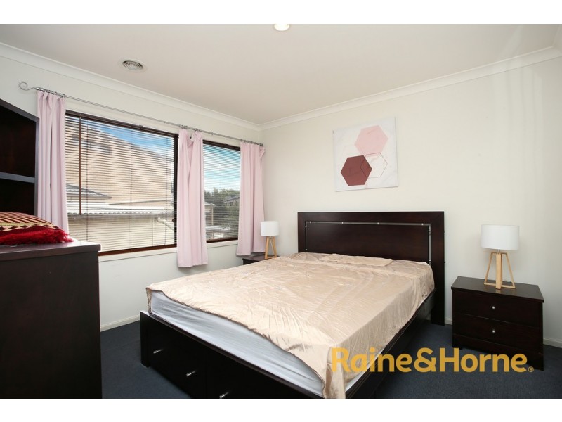 4 Azure Place, Narre Warren South VIC 3805