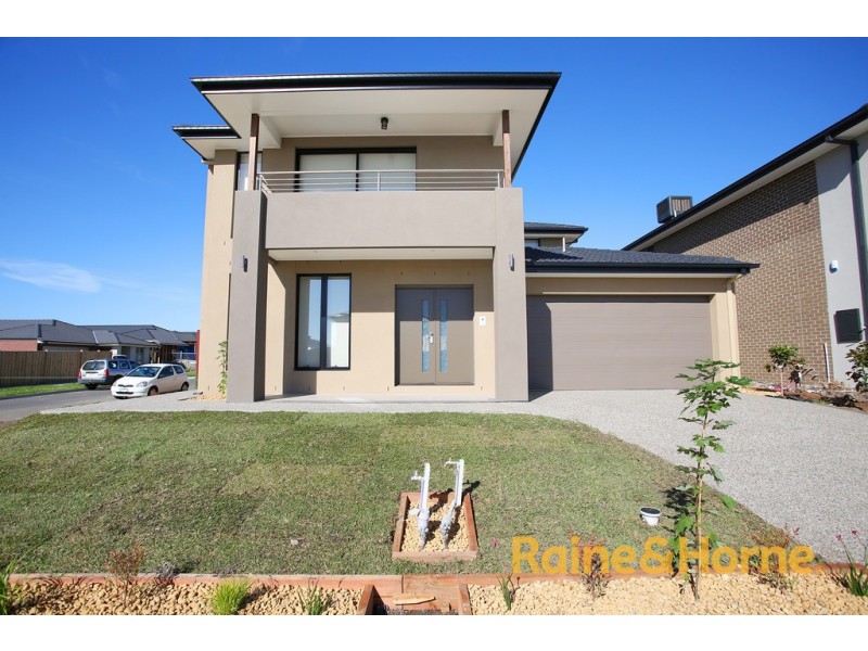 85 Rossiter Retreat, Cranbourne North VIC 3977