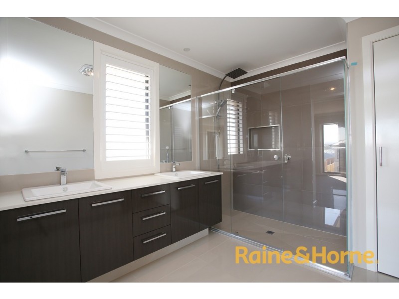 85 Rossiter Retreat, Cranbourne North VIC 3977