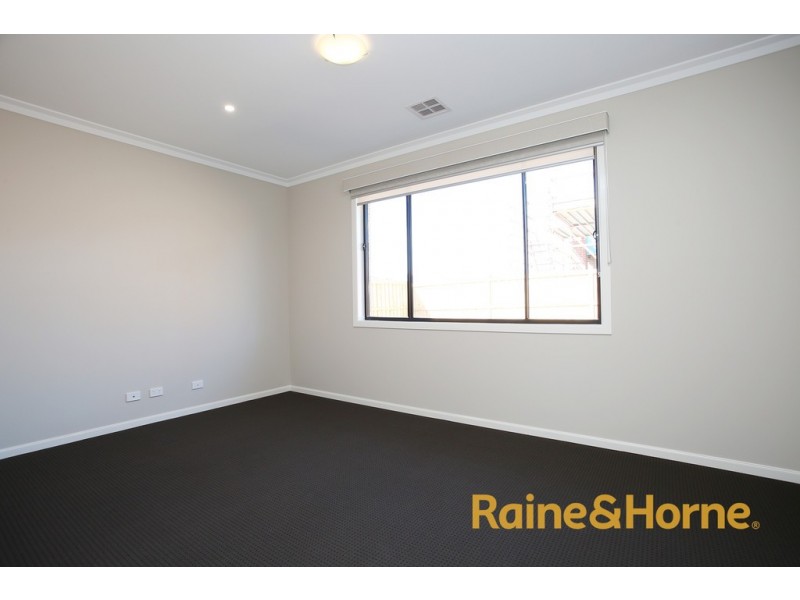 85 Rossiter Retreat, Cranbourne North VIC 3977