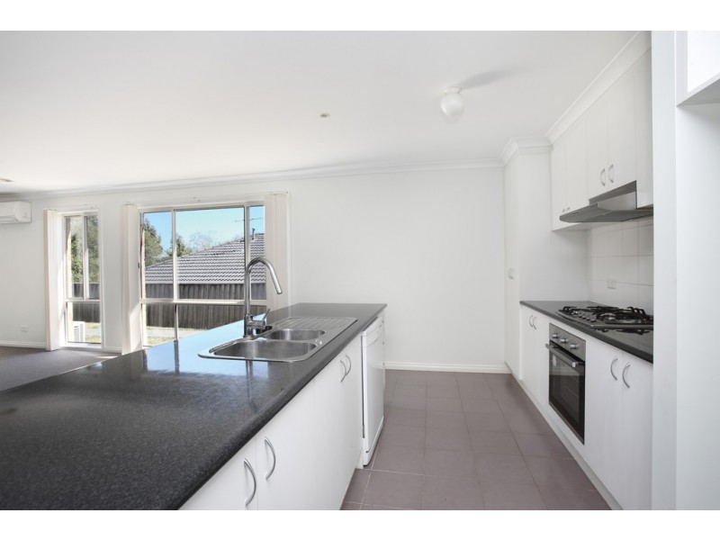 5 Carrick Place, Berwick VIC 3806