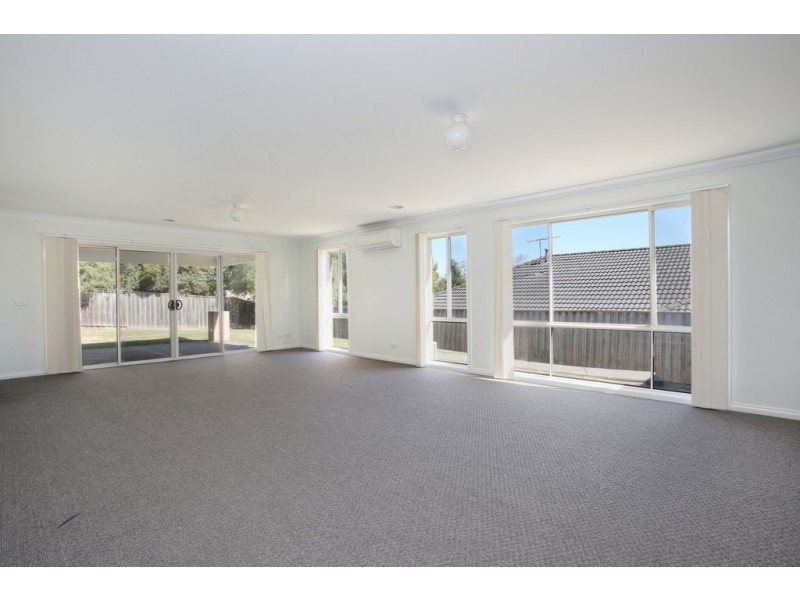 5 Carrick Place, Berwick VIC 3806