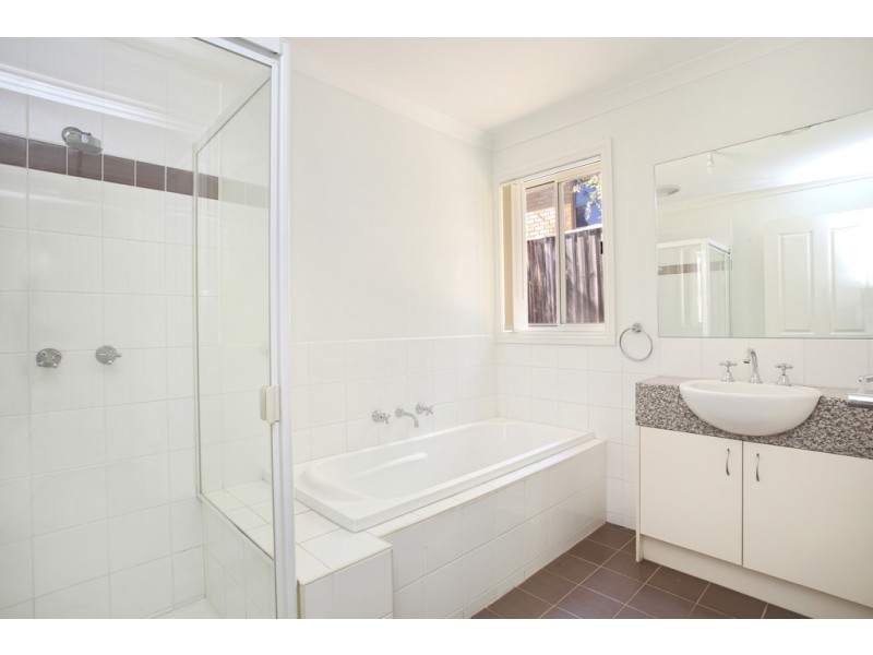 5 Carrick Place, Berwick VIC 3806