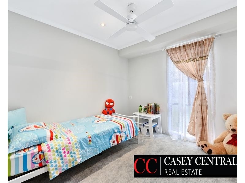 74 THE PARKWAY, Hampton Park VIC 3976