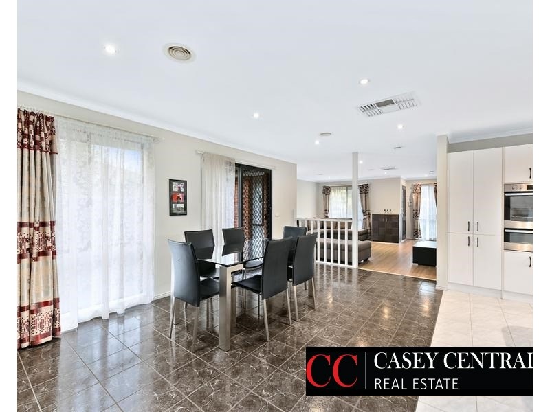 74 THE PARKWAY, Hampton Park VIC 3976