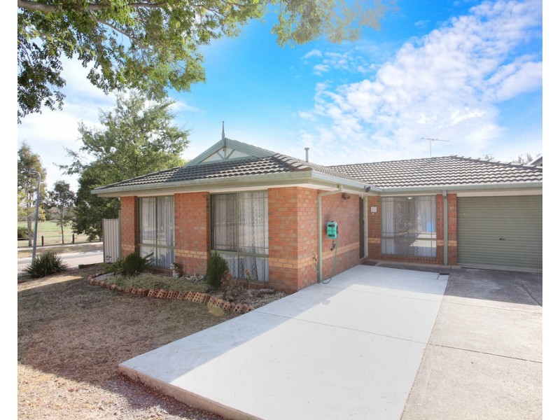 80 Lakeview Drive, Narre Warren South VIC 3805