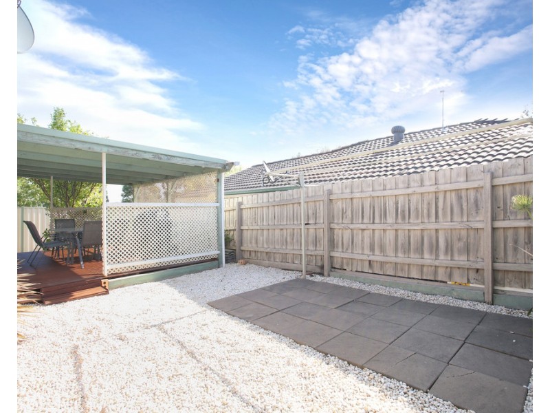 80 Lakeview Drive, Narre Warren South VIC 3805