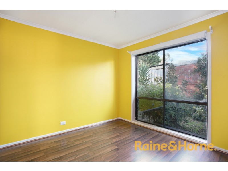 42 Rowellyn Avenue, Carrum Downs VIC 3201