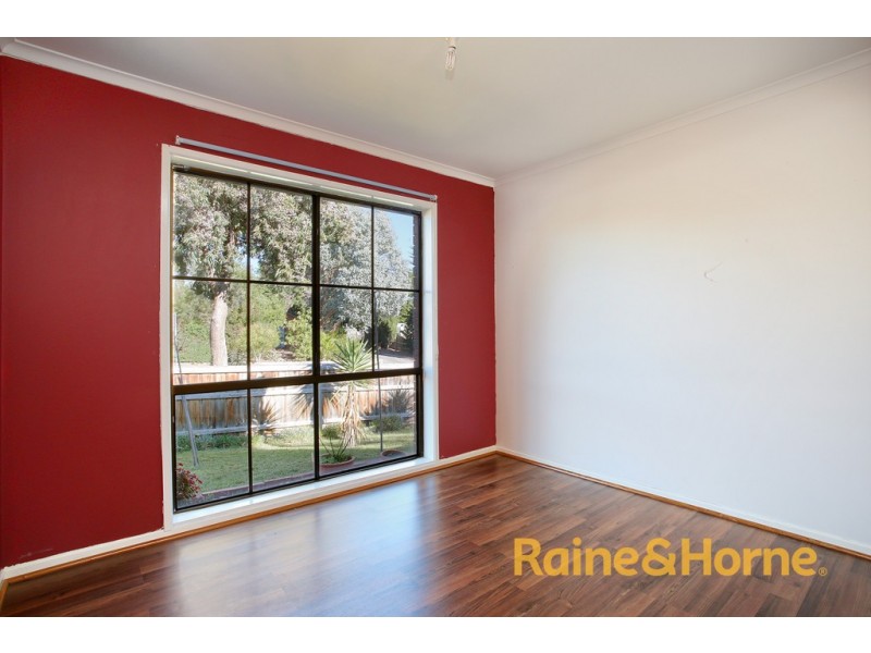 42 Rowellyn Avenue, Carrum Downs VIC 3201