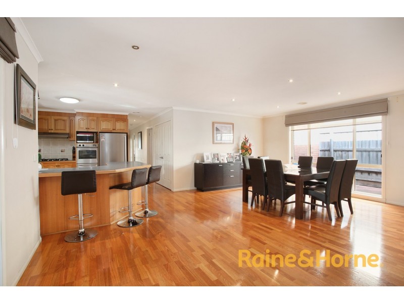 26 Mayfair Crescent, Narre Warren VIC 3805