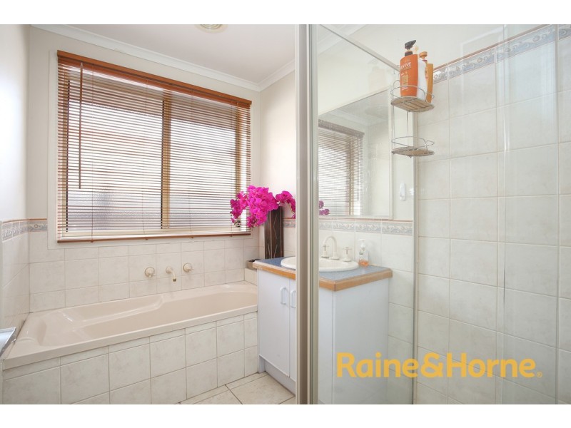 26 Mayfair Crescent, Narre Warren VIC 3805