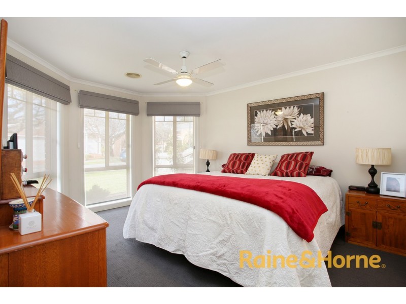 26 Mayfair Crescent, Narre Warren VIC 3805