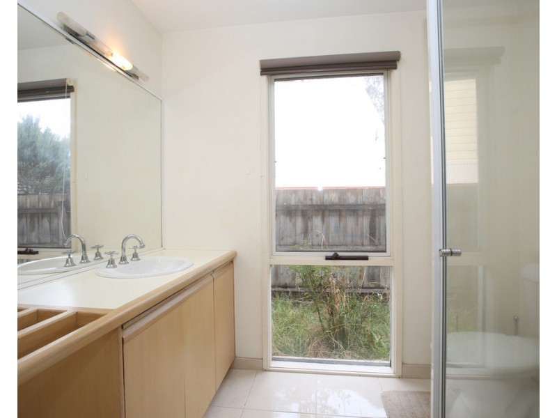 8 Teal Court, Narre Warren South VIC 3805