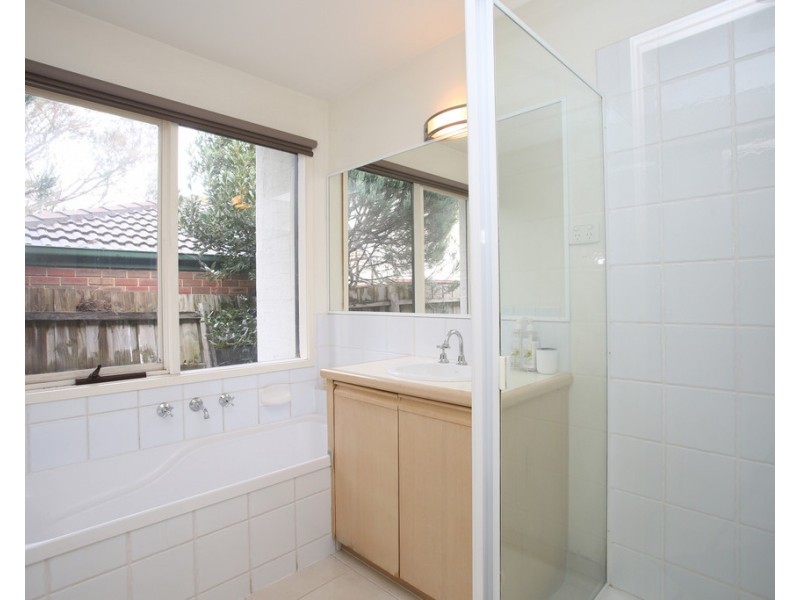 8 Teal Court, Narre Warren South VIC 3805