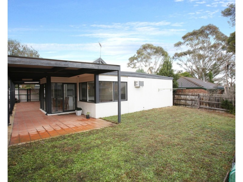 8 Teal Court, Narre Warren South VIC 3805