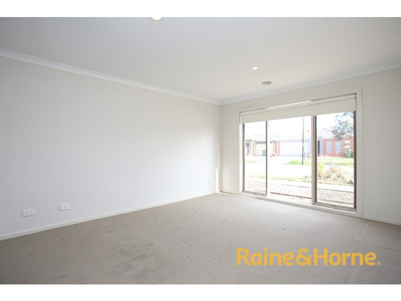 12 Celestine Drive, Officer VIC 3809