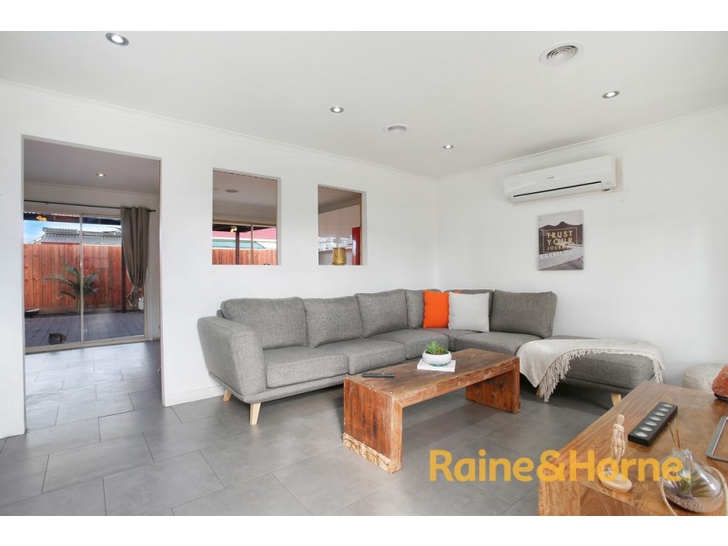 22 Eclipse Court, Hampton Park VIC 3976