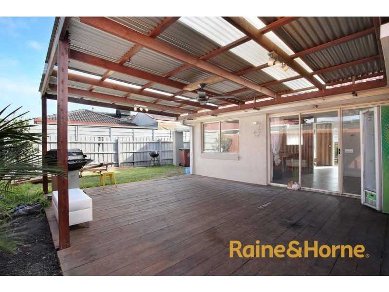 22 Eclipse Court, Hampton Park VIC 3976