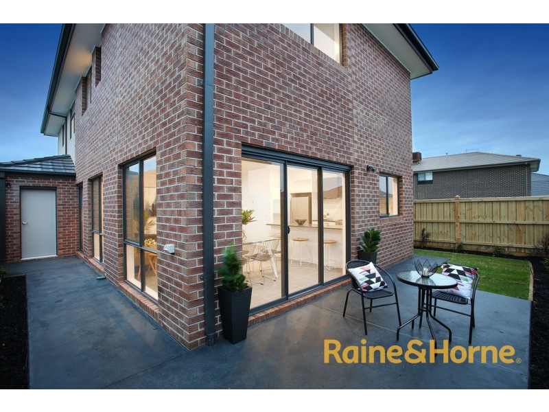 182 Alisma Boulevard, Cranbourne North VIC 3977