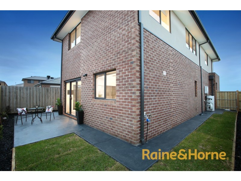 182 Alisma Boulevard, Cranbourne North VIC 3977