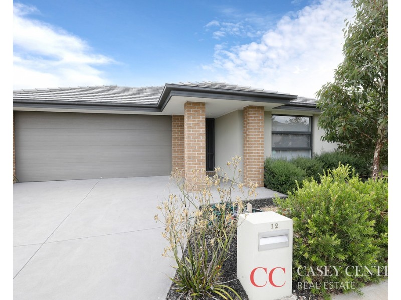 12 CLOVIS AVENUE, Clyde North VIC 3978