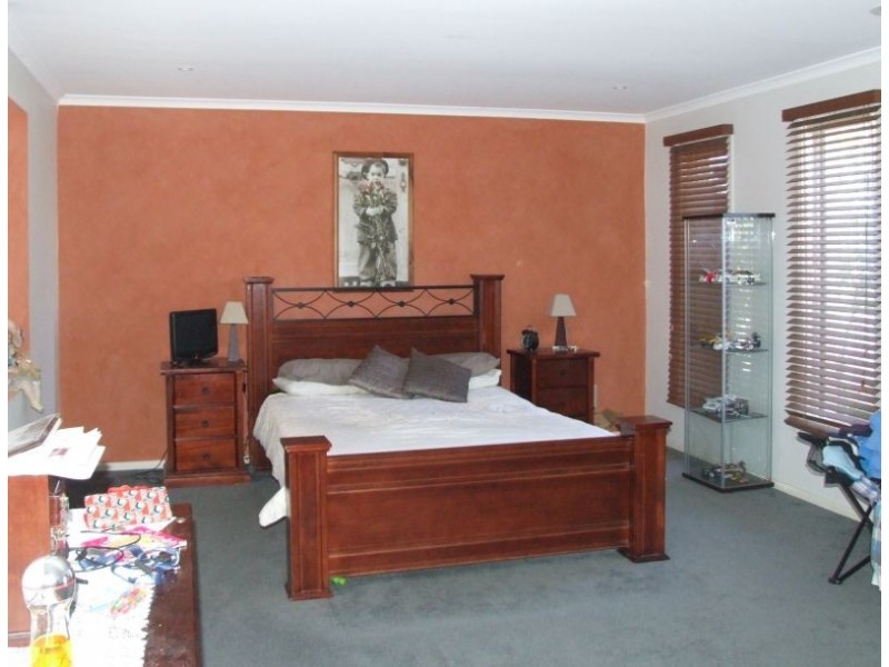 7 Toulouse Terrace, Narre Warren South VIC 3805