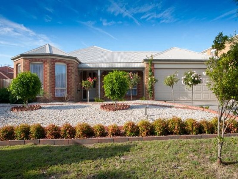 72 Little Croft Avenue, Narre Warren South VIC 3805