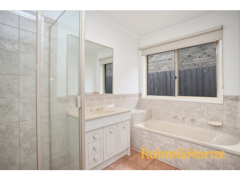 11 Lennon Court, Narre Warren South VIC 3805