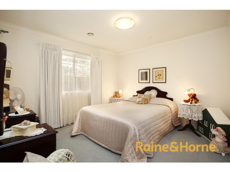 9 Tilmouth Place, Narre Warren South VIC 3805