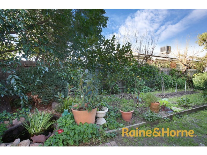 9 Tilmouth Place, Narre Warren South VIC 3805