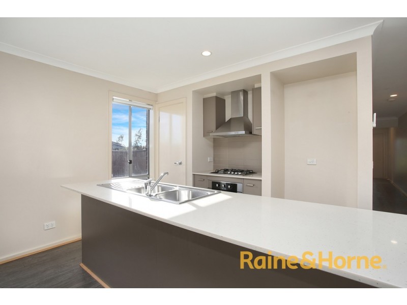 25 Barossa Drive, Clyde North VIC 3978