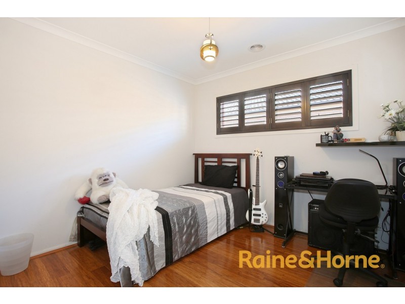 4 Katahdin Terrace, Cranbourne North VIC 3977