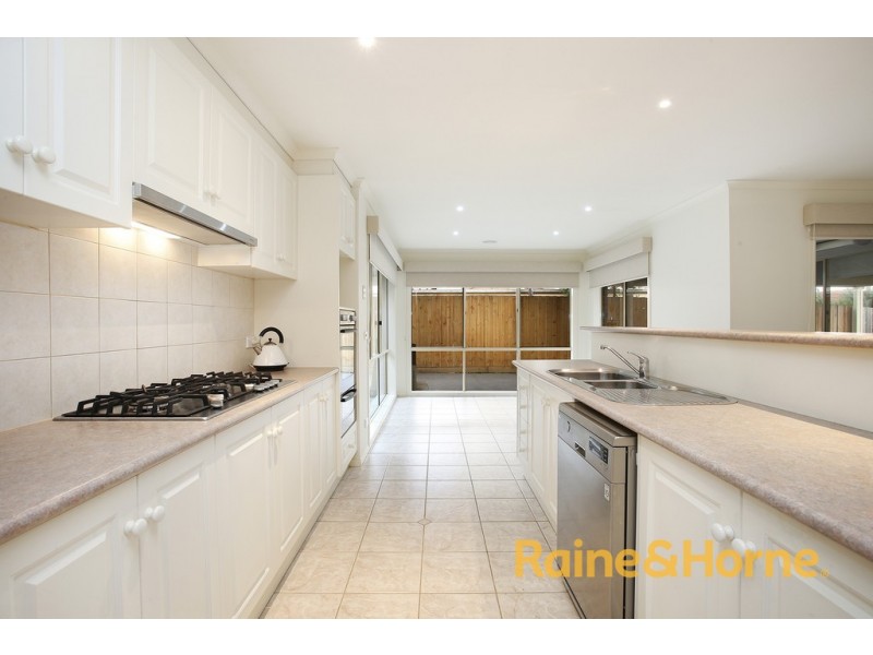 70 Galloway Drive, Narre Warren South VIC 3805