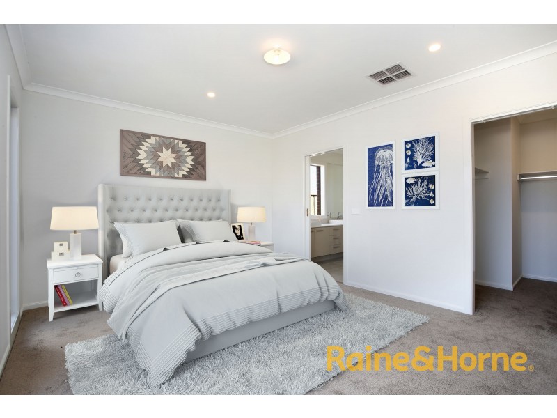 27 Springbrook Drive, Clyde North VIC 3978