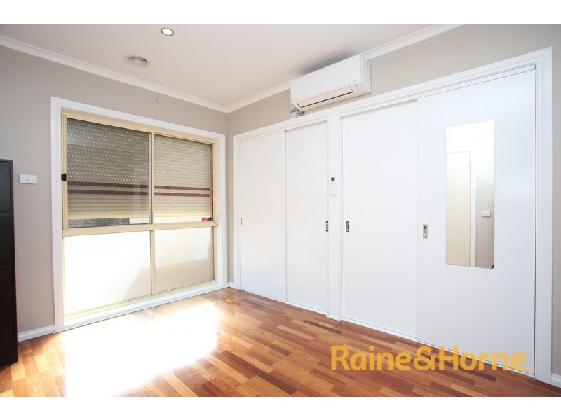 16 Margie Square, Narre Warren South VIC 3805