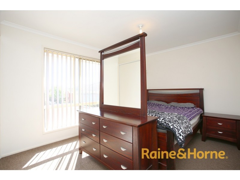 2/38-40 Tuscany Rise, Pakenham VIC 3810