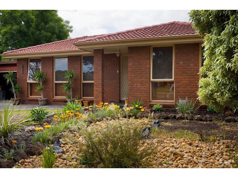 106 Endeavour Drive, Cranbourne North VIC 3977