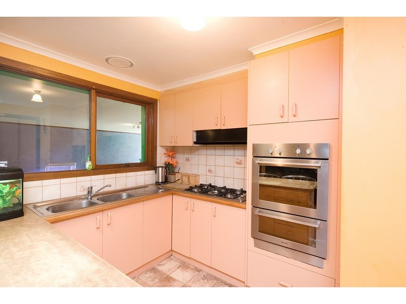 106 Endeavour Drive, Cranbourne North VIC 3977