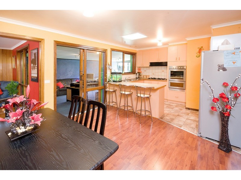 106 Endeavour Drive, Cranbourne North VIC 3977