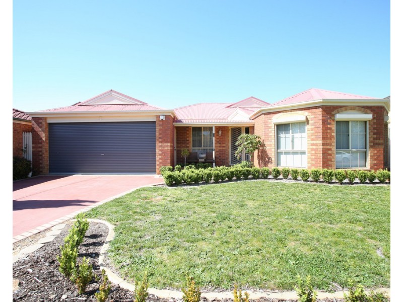 16 Hillston Court, Narre Warren South VIC 3805