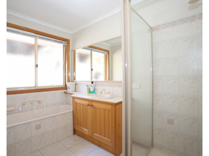 16 Hillston Court, Narre Warren South VIC 3805