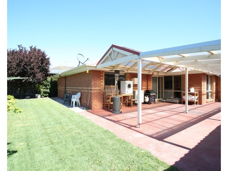 16 Hillston Court, Narre Warren South VIC 3805