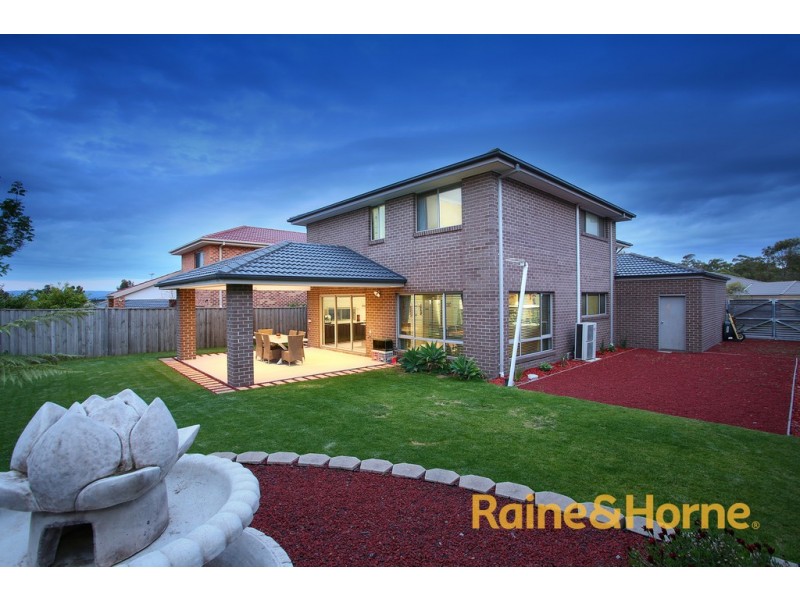 15 Ascent Drive, Cranbourne North VIC 3977