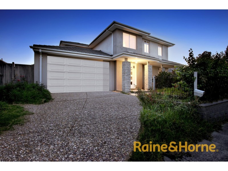 30 Baddeley Circuit, Cranbourne North VIC 3977